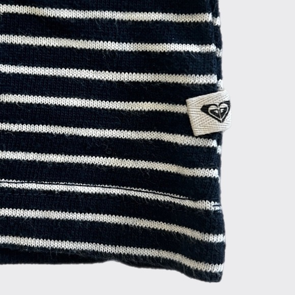 ROXY EMBROIDERED T-SHIRT | L #FML130018 - Picture 3 of 11